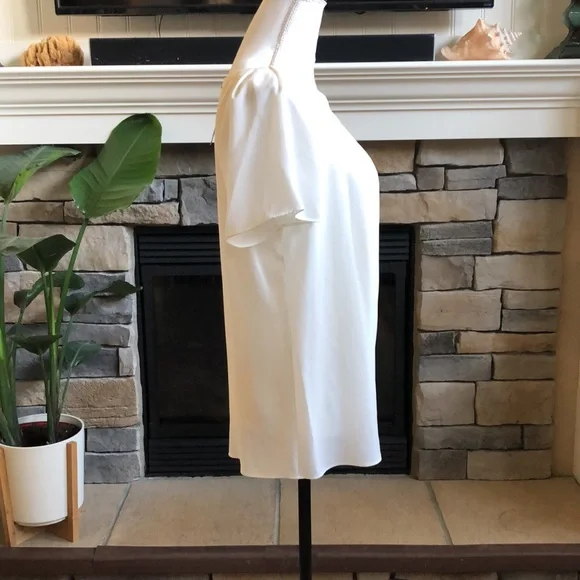 NWT Worthington cream short sleeve blouse size medium - Picture 2 of 5